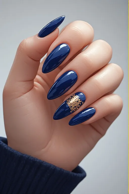  navy blue nails with gold accent detail